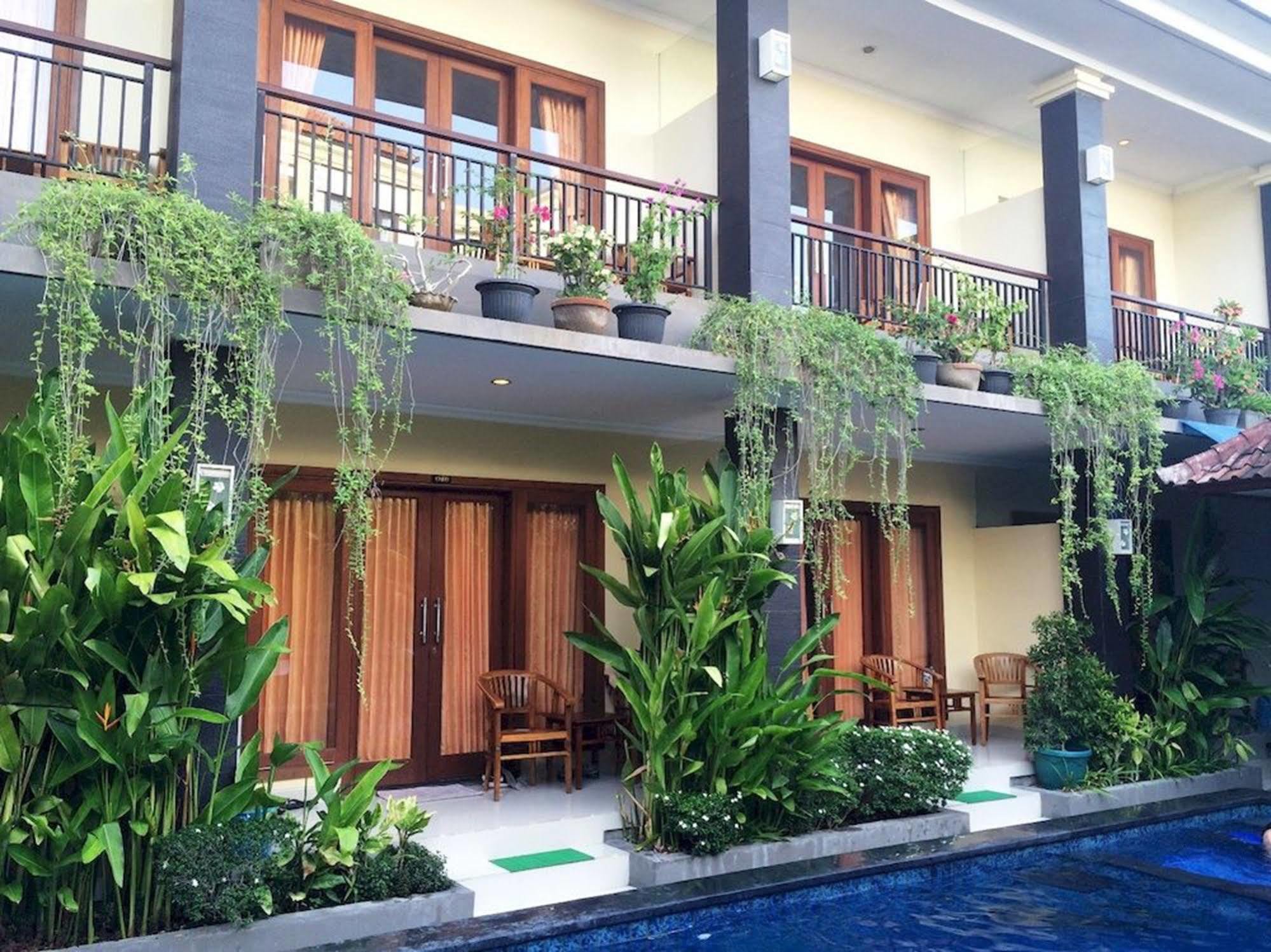 Waringin Homestay Kuta Lombok Exterior foto