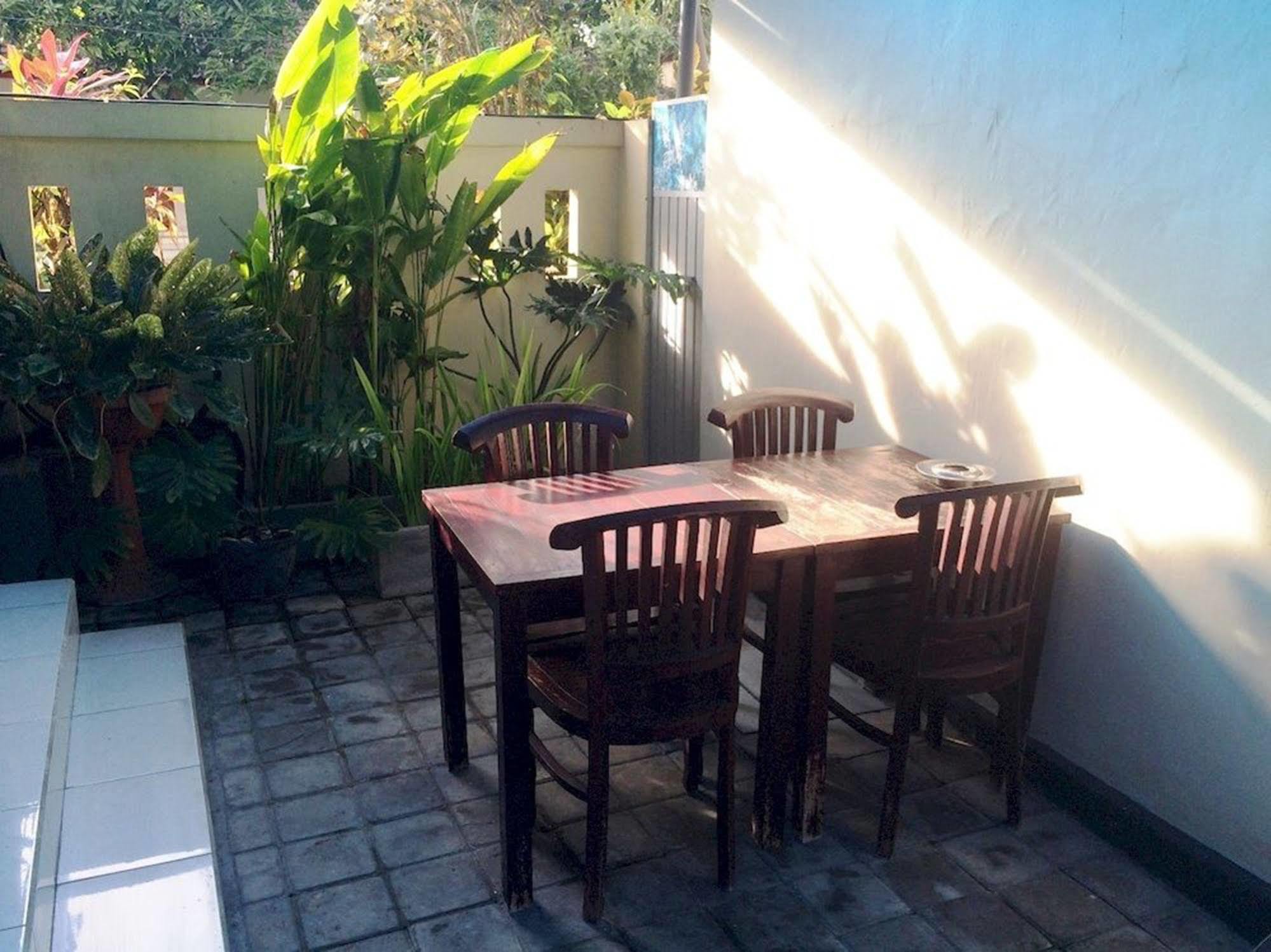 Waringin Homestay Kuta Lombok Exterior foto