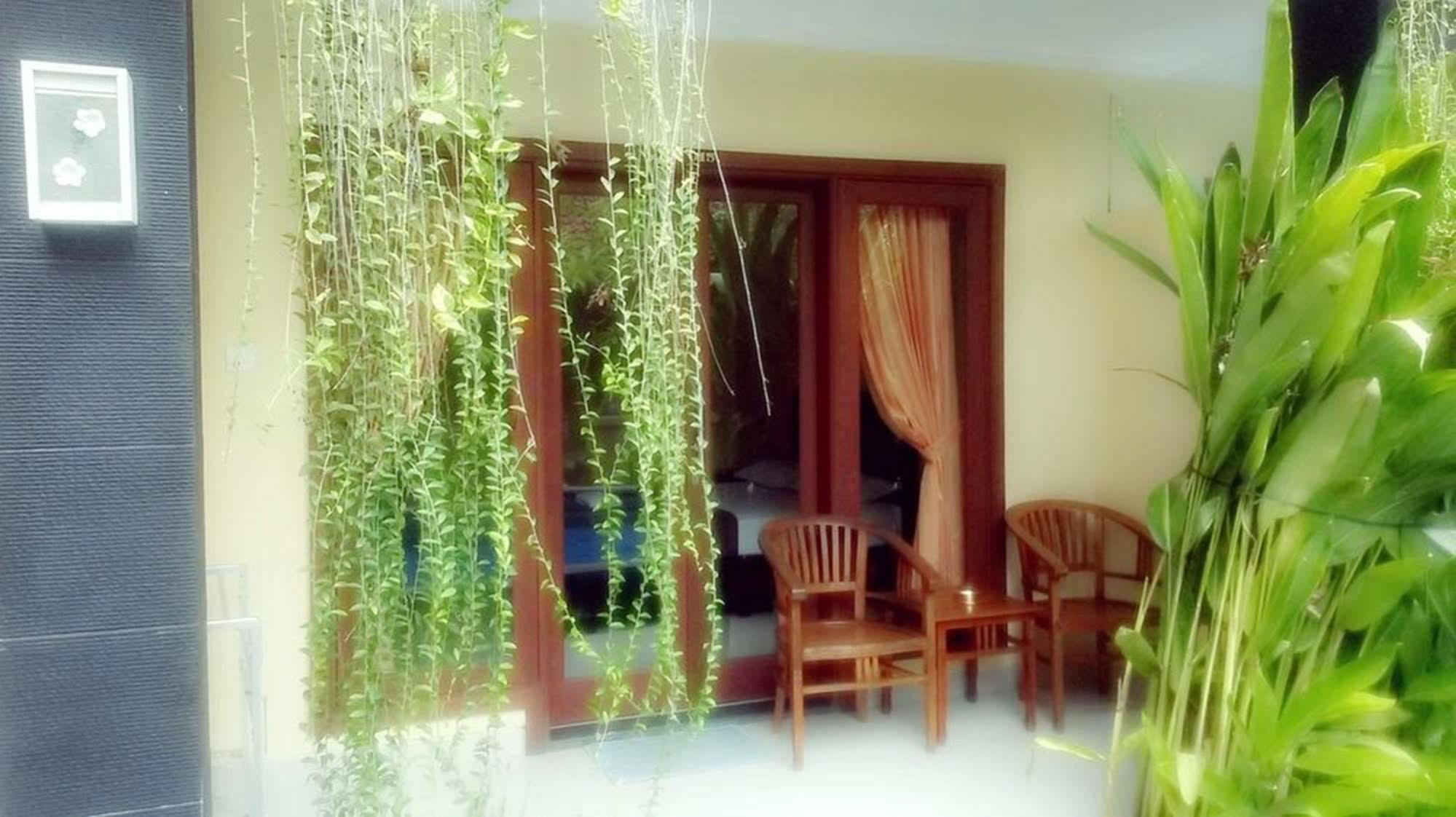 Waringin Homestay Kuta Lombok Exterior foto